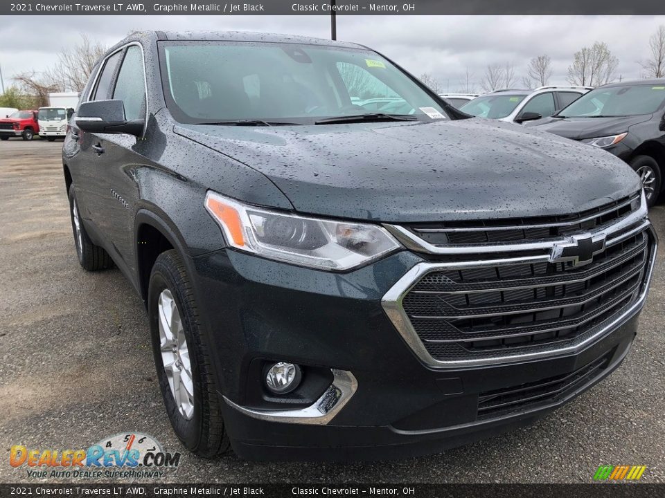 2021 Chevrolet Traverse LT AWD Graphite Metallic / Jet Black Photo #2