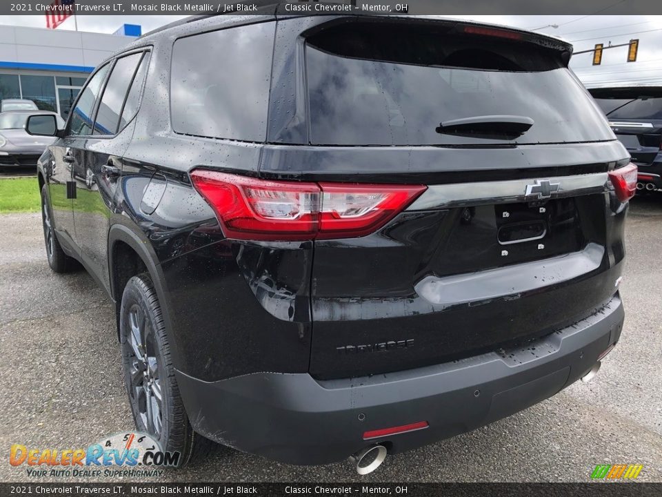 2021 Chevrolet Traverse LT Mosaic Black Metallic / Jet Black Photo #4