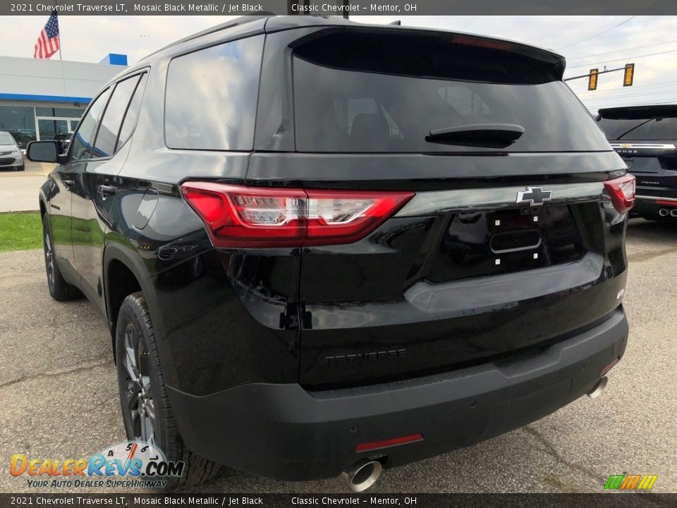 2021 Chevrolet Traverse LT Mosaic Black Metallic / Jet Black Photo #4