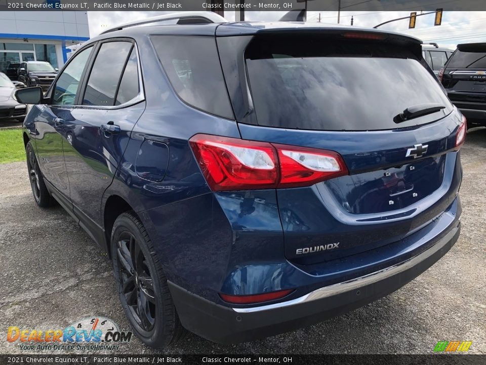 2021 Chevrolet Equinox LT Pacific Blue Metallic / Jet Black Photo #4