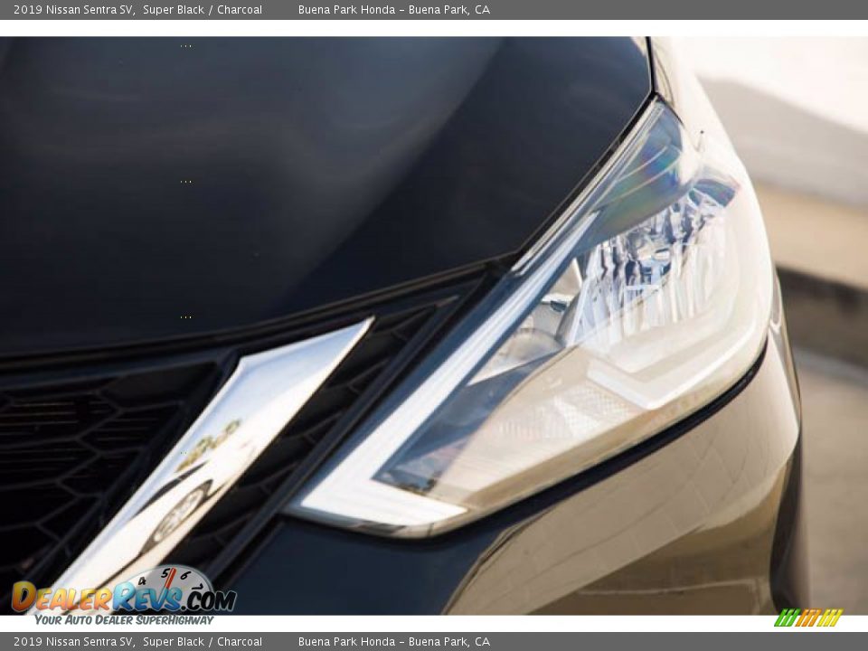 2019 Nissan Sentra SV Super Black / Charcoal Photo #9