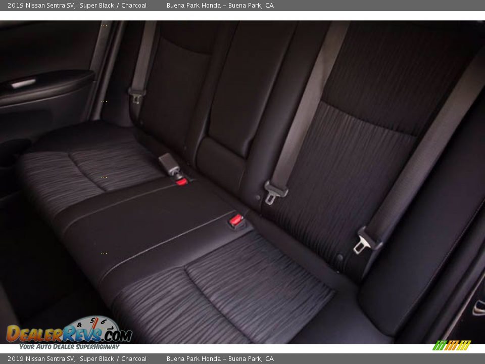 2019 Nissan Sentra SV Super Black / Charcoal Photo #20