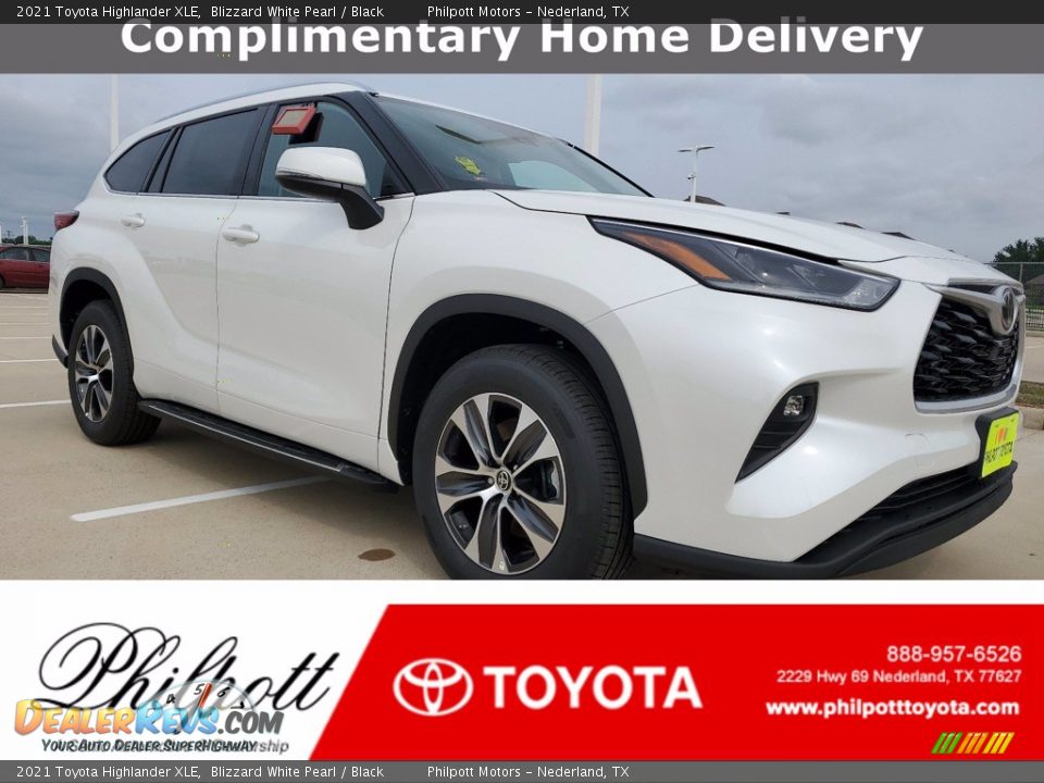 2021 Toyota Highlander XLE Blizzard White Pearl / Black Photo #1