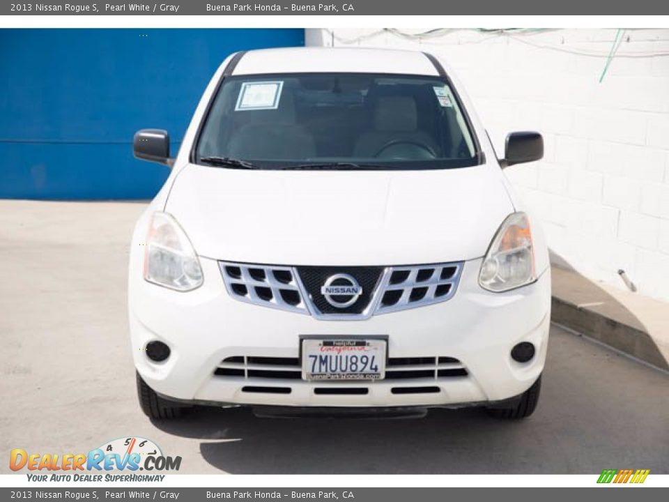 2013 Nissan Rogue S Pearl White / Gray Photo #7