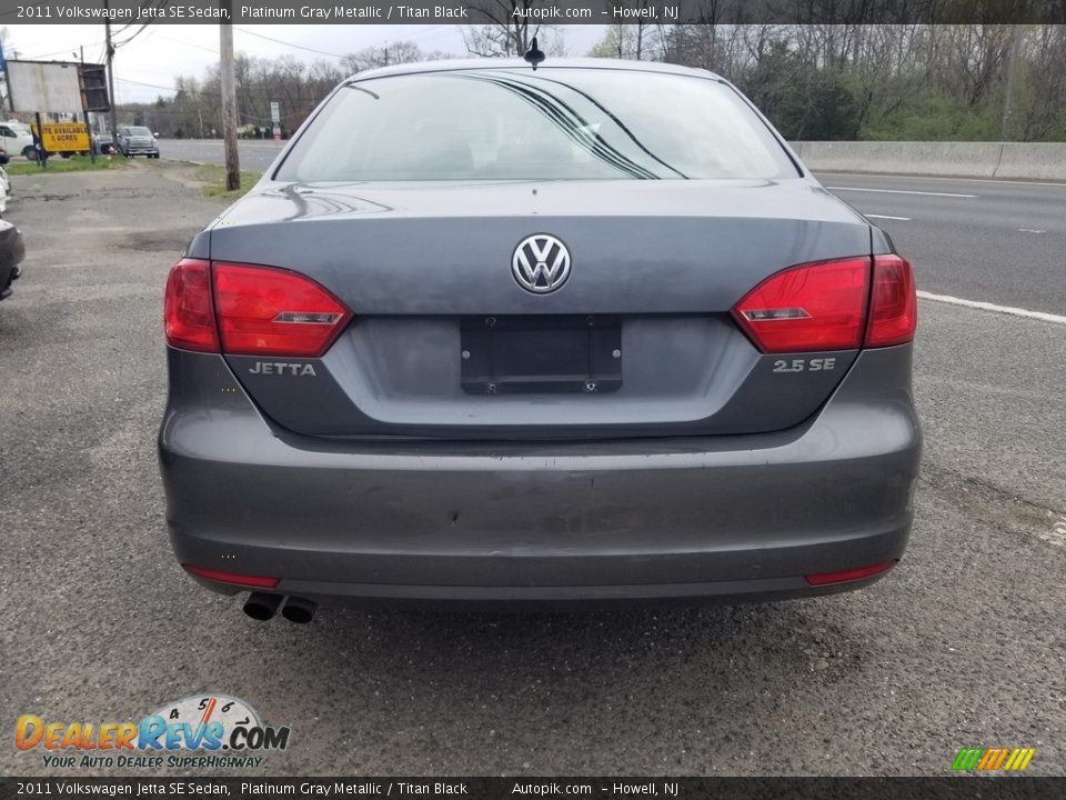 2011 Volkswagen Jetta SE Sedan Platinum Gray Metallic / Titan Black Photo #4