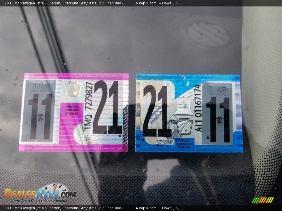 2011 Volkswagen Jetta SE Sedan Platinum Gray Metallic / Titan Black Photo #18