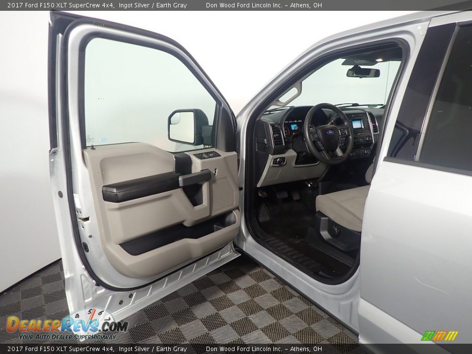 2017 Ford F150 XLT SuperCrew 4x4 Ingot Silver / Earth Gray Photo #19