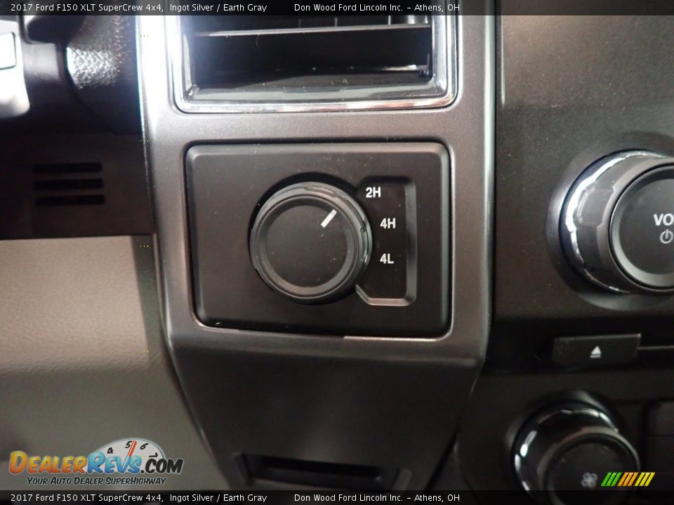 2017 Ford F150 XLT SuperCrew 4x4 Ingot Silver / Earth Gray Photo #31