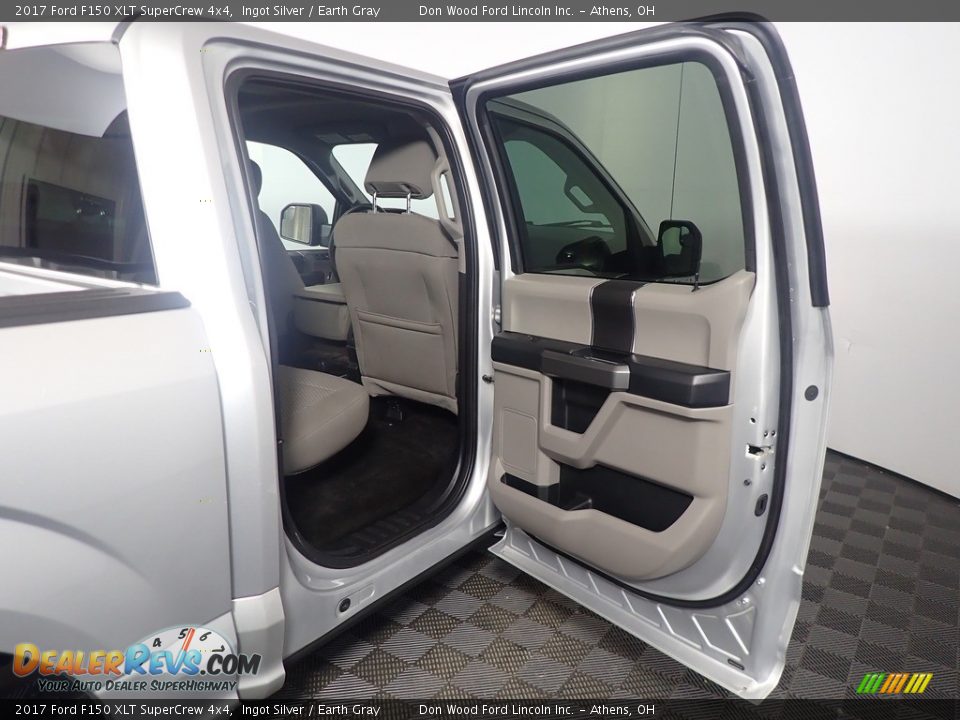 2017 Ford F150 XLT SuperCrew 4x4 Ingot Silver / Earth Gray Photo #36