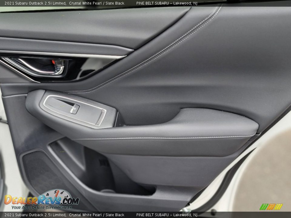 2021 Subaru Outback 2.5i Limited Crystal White Pearl / Slate Black Photo #29