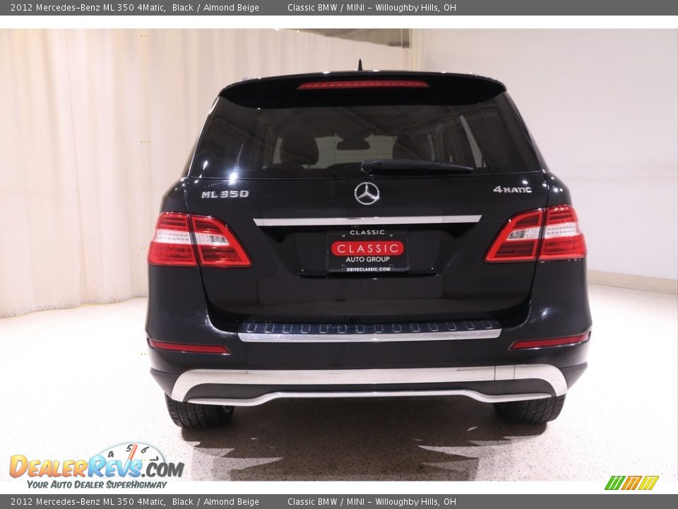 2012 Mercedes-Benz ML 350 4Matic Black / Almond Beige Photo #18