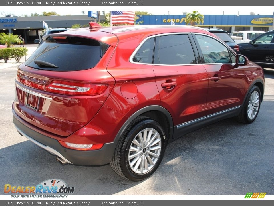 2019 Lincoln MKC FWD Ruby Red Metallic / Ebony Photo #8