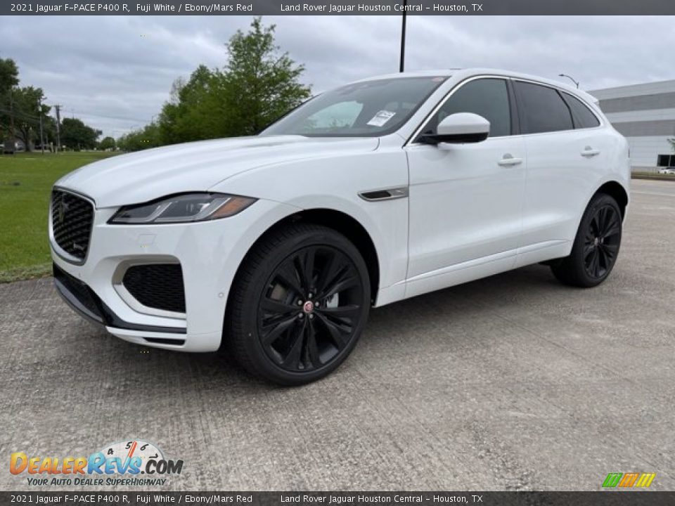 Front 3/4 View of 2021 Jaguar F-PACE P400 R Photo #1