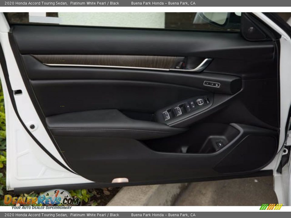 2020 Honda Accord Touring Sedan Platinum White Pearl / Black Photo #30
