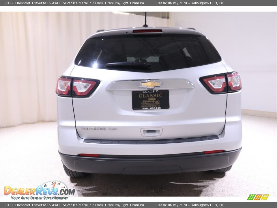 2017 Chevrolet Traverse LS AWD Silver Ice Metallic / Dark Titanium/Light Titanium Photo #17