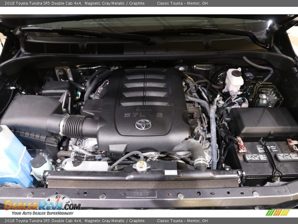 2018 Toyota Tundra SR5 Double Cab 4x4 Magnetic Gray Metallic / Graphite Photo #17
