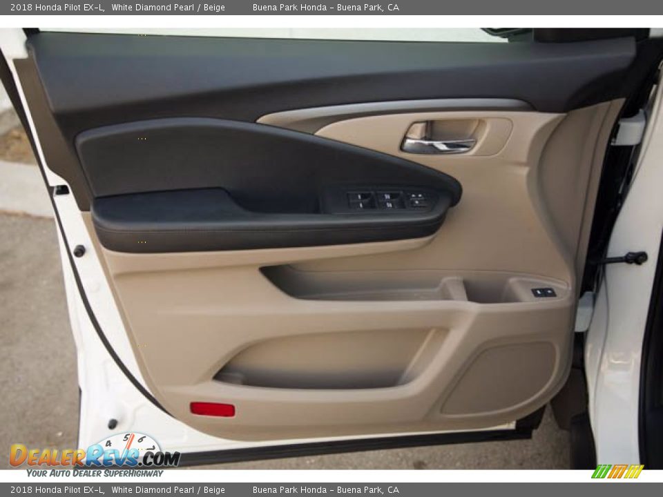 Door Panel of 2018 Honda Pilot EX-L Photo #31