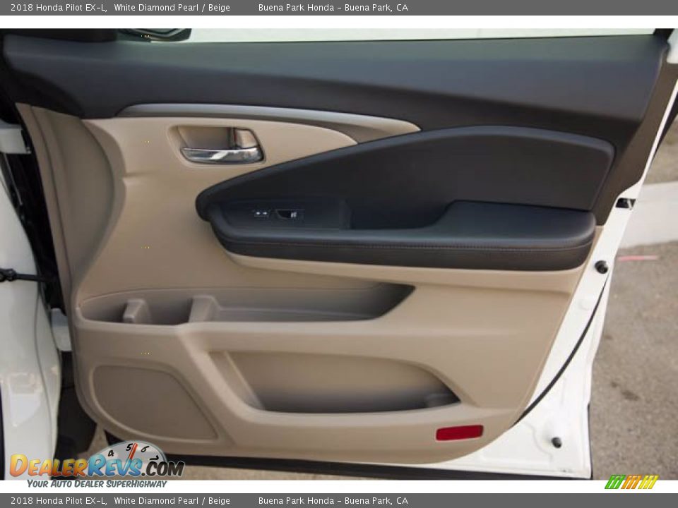 Door Panel of 2018 Honda Pilot EX-L Photo #35