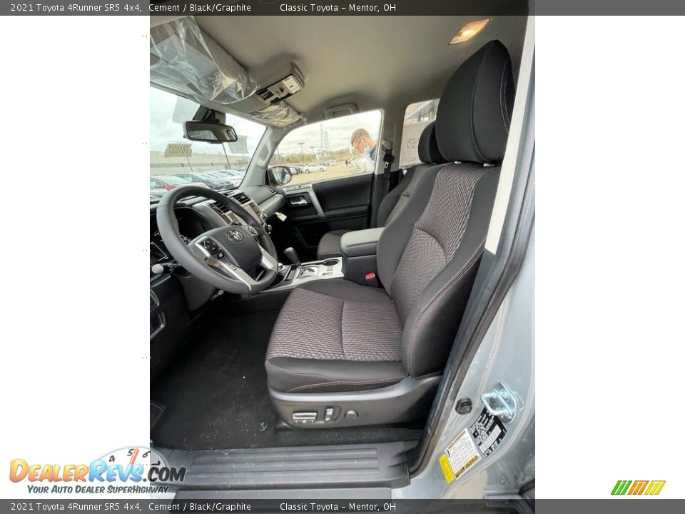 2021 Toyota 4Runner SR5 4x4 Cement / Black/Graphite Photo #2