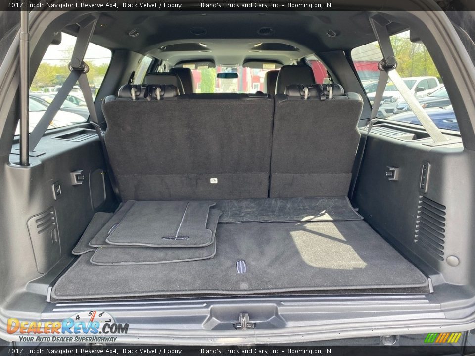 2017 Lincoln Navigator L Reserve 4x4 Trunk Photo #10