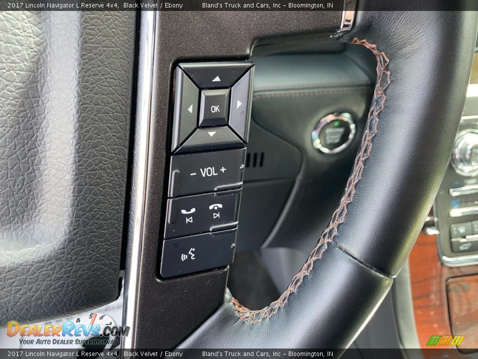 2017 Lincoln Navigator L Reserve 4x4 Steering Wheel Photo #20