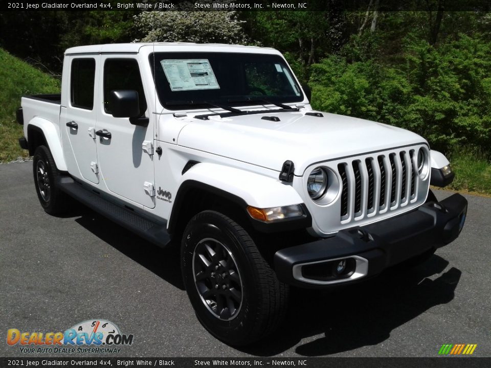 2021 Jeep Gladiator Overland 4x4 Bright White / Black Photo #4