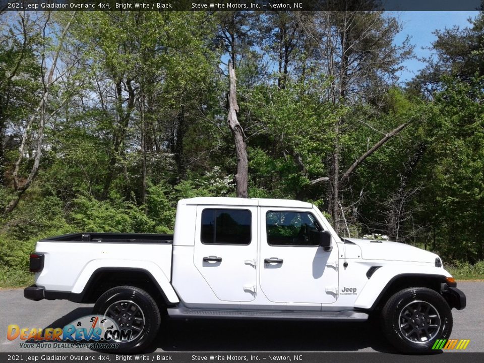 2021 Jeep Gladiator Overland 4x4 Bright White / Black Photo #5