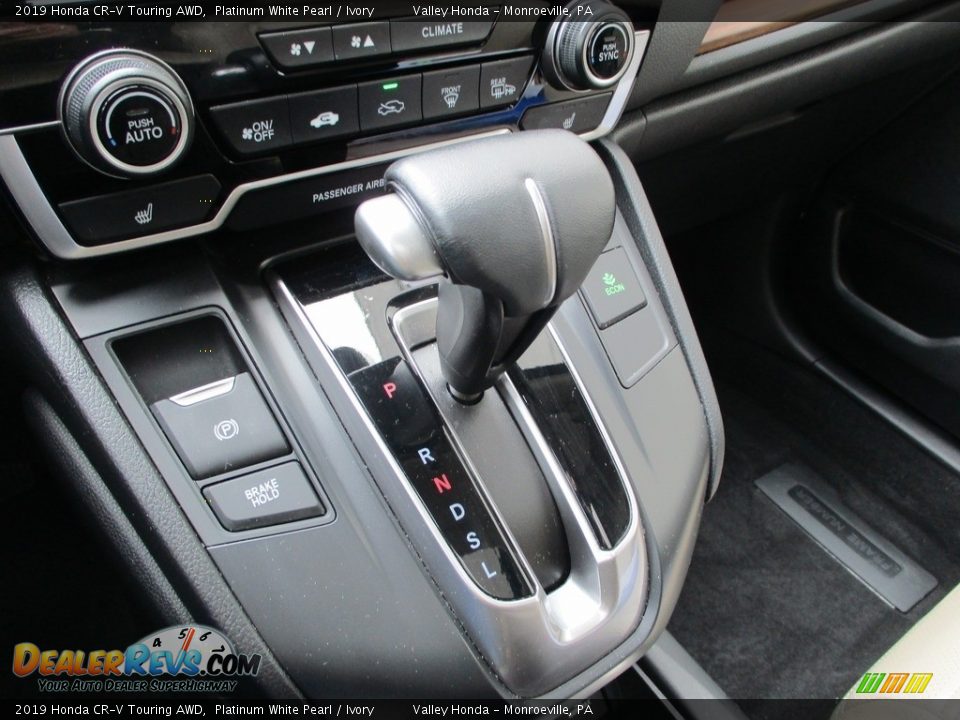 2019 Honda CR-V Touring AWD Platinum White Pearl / Ivory Photo #17