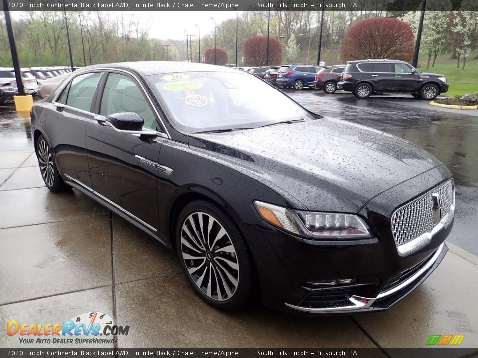 Front 3/4 View of 2020 Lincoln Continental Black Label AWD Photo #8