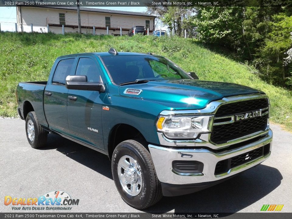 Front 3/4 View of 2021 Ram 2500 Tradesman Crew Cab 4x4 Photo #4