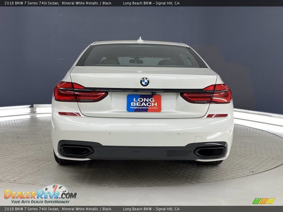 2018 BMW 7 Series 740i Sedan Mineral White Metallic / Black Photo #4