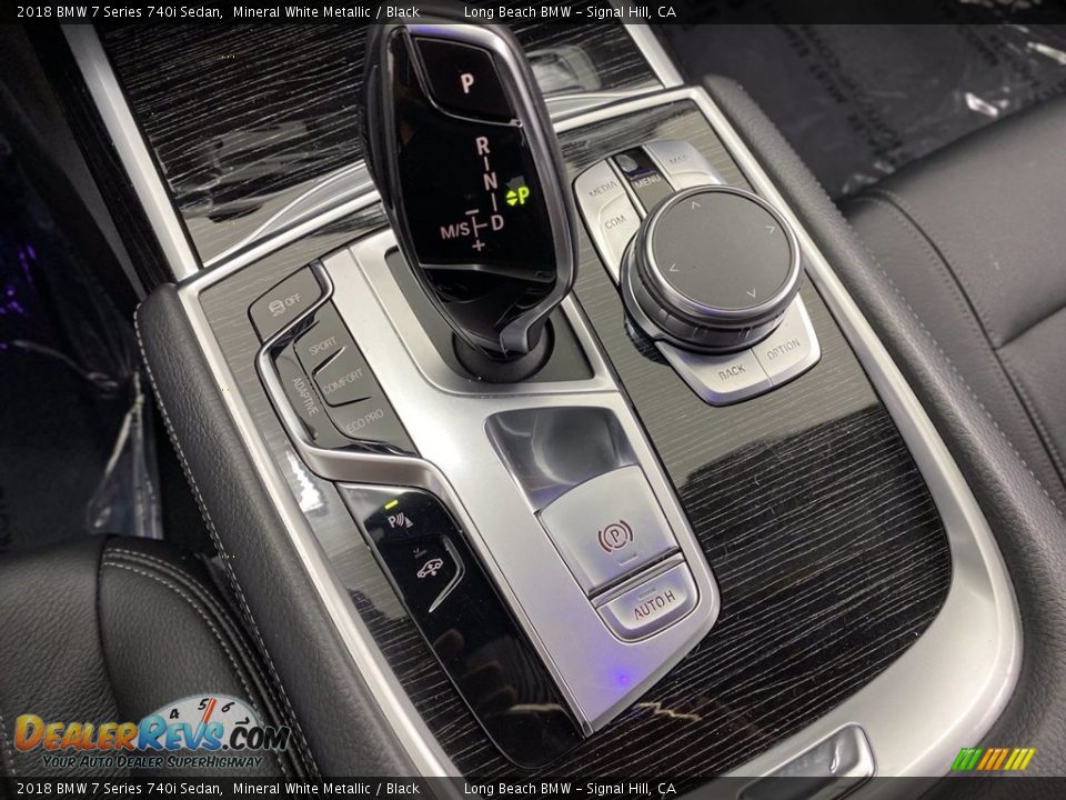 2018 BMW 7 Series 740i Sedan Mineral White Metallic / Black Photo #27