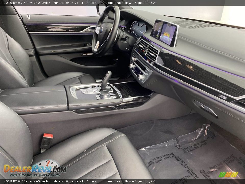 2018 BMW 7 Series 740i Sedan Mineral White Metallic / Black Photo #33