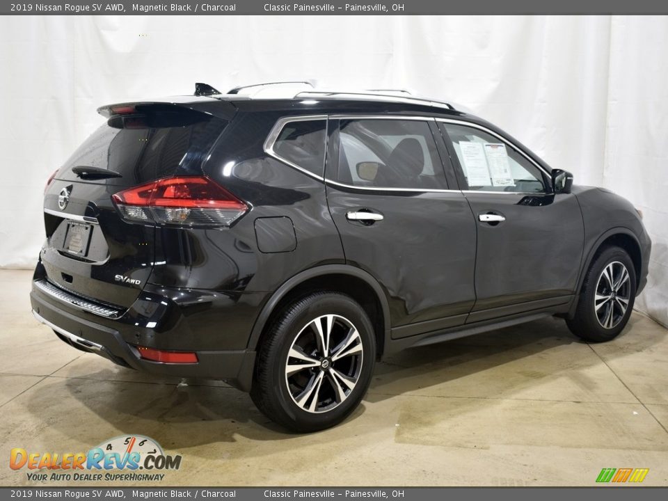 2019 Nissan Rogue SV AWD Magnetic Black / Charcoal Photo #2