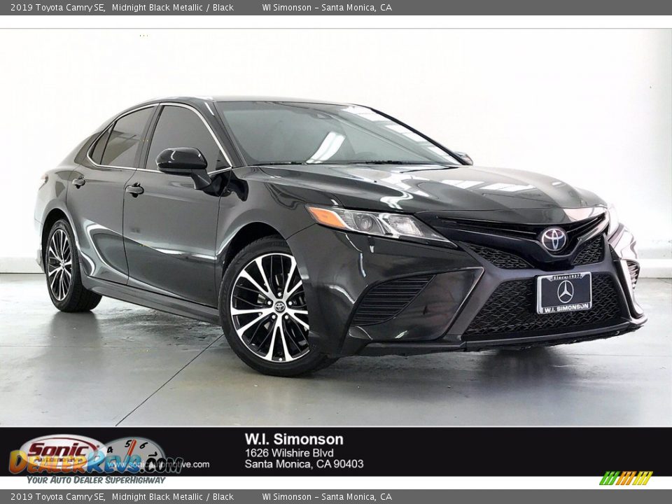 2019 Toyota Camry SE Midnight Black Metallic / Black Photo #1