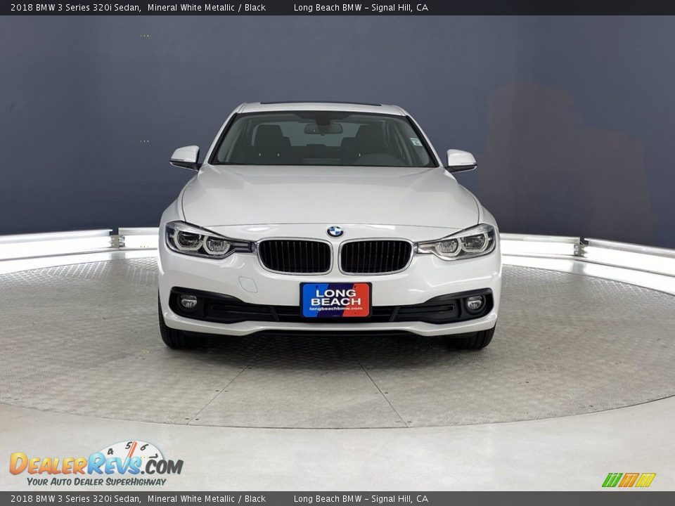 2018 BMW 3 Series 320i Sedan Mineral White Metallic / Black Photo #2