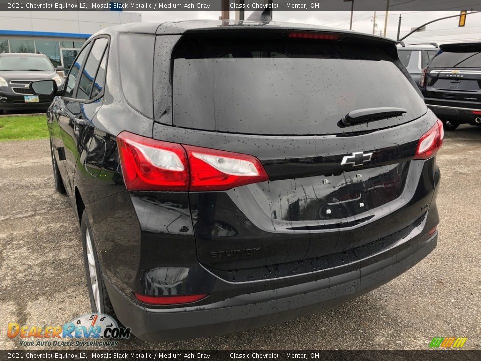 2021 Chevrolet Equinox LS Mosaic Black Metallic / Medium Ash Gray Photo #4