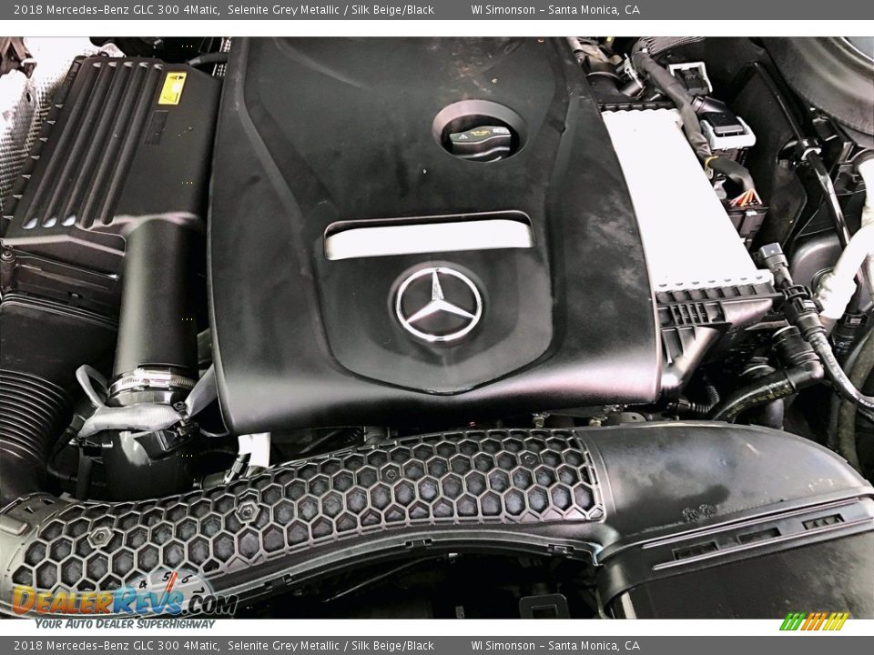 2018 Mercedes-Benz GLC 300 4Matic Selenite Grey Metallic / Silk Beige/Black Photo #32
