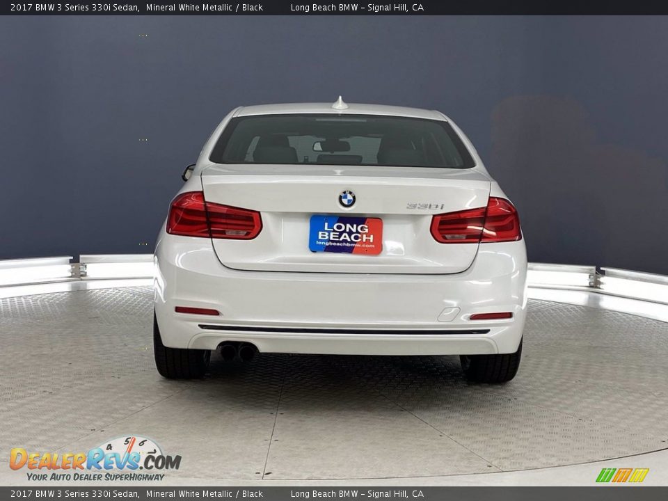 2017 BMW 3 Series 330i Sedan Mineral White Metallic / Black Photo #4