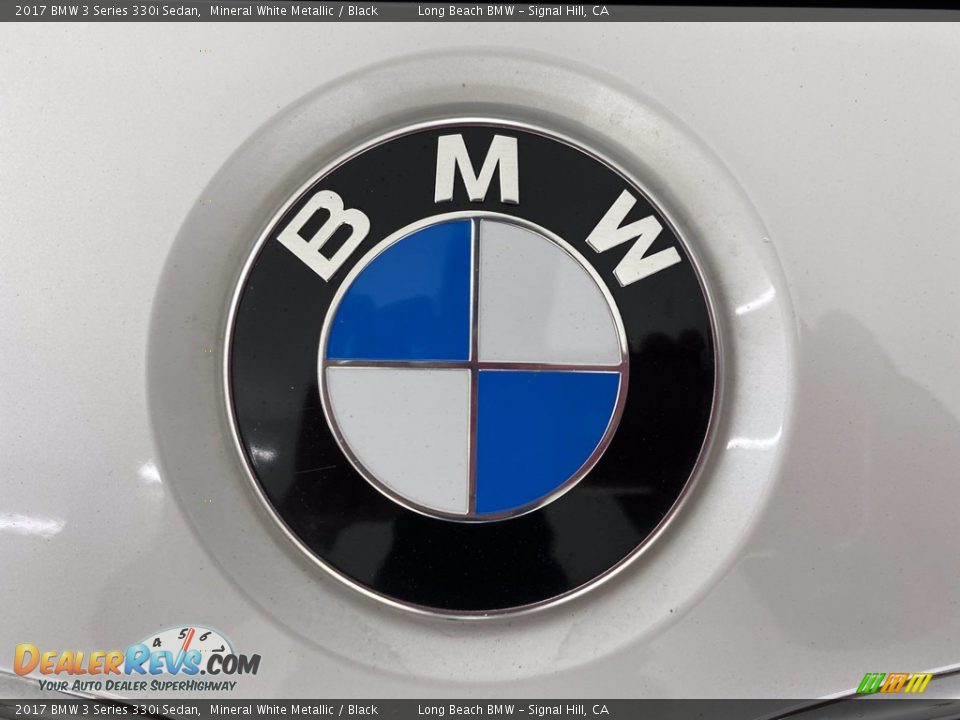 2017 BMW 3 Series 330i Sedan Mineral White Metallic / Black Photo #8