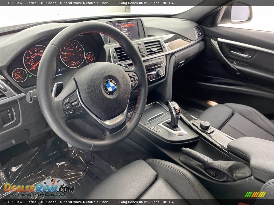 2017 BMW 3 Series 330i Sedan Mineral White Metallic / Black Photo #16