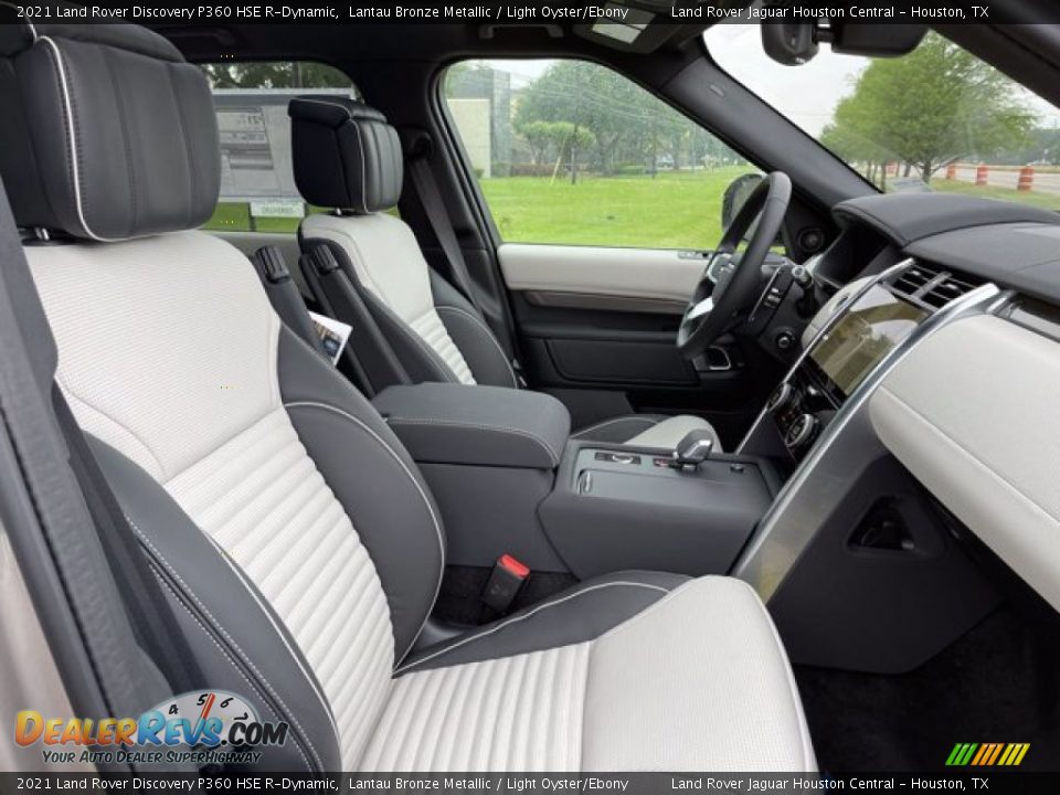 Light Oyster/Ebony Interior - 2021 Land Rover Discovery P360 HSE R-Dynamic Photo #3