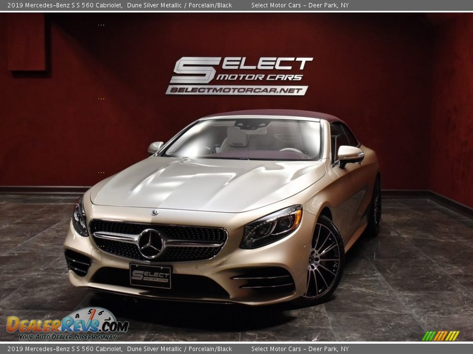 2019 Mercedes-Benz S S 560 Cabriolet Dune Silver Metallic / Porcelain/Black Photo #1