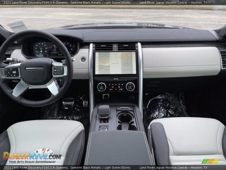 Dashboard of 2021 Land Rover Discovery P360 S R-Dynamic Photo #4