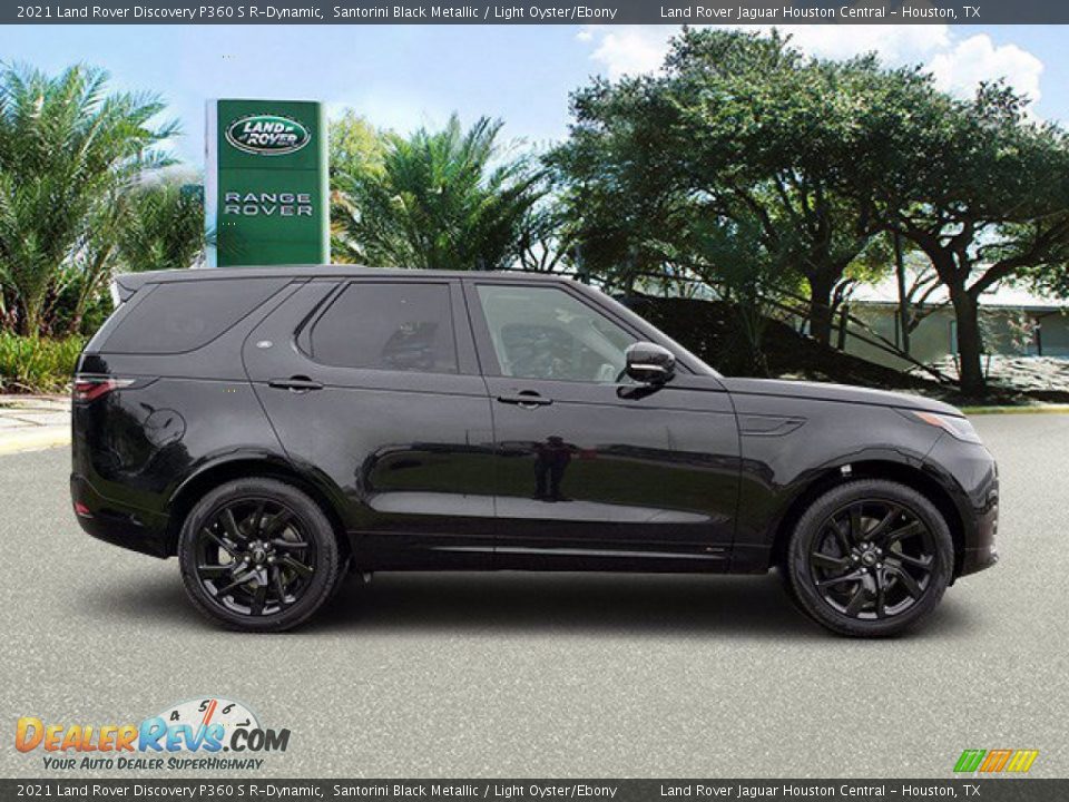 2021 Land Rover Discovery P360 S R-Dynamic Santorini Black Metallic / Light Oyster/Ebony Photo #11