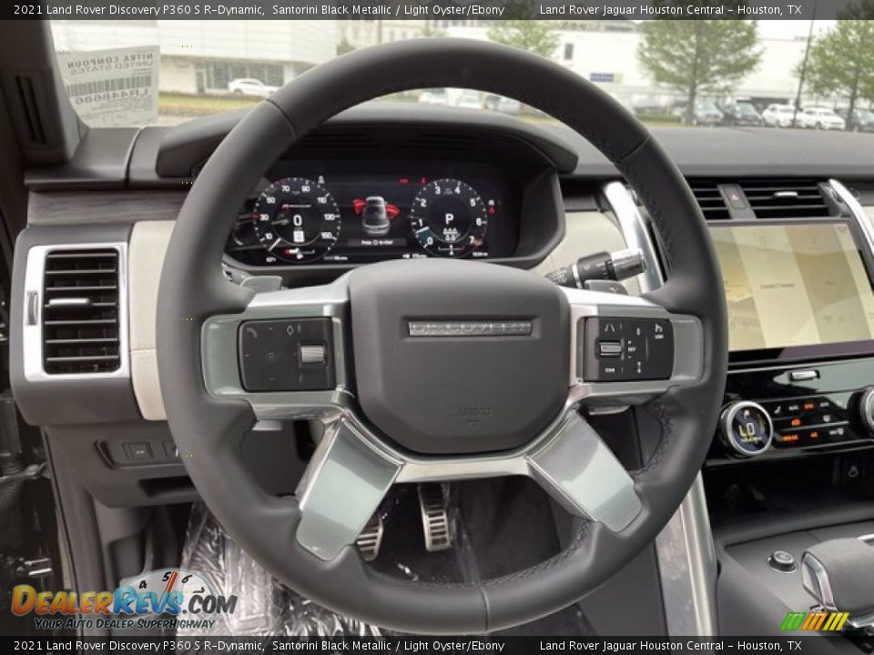 2021 Land Rover Discovery P360 S R-Dynamic Steering Wheel Photo #15