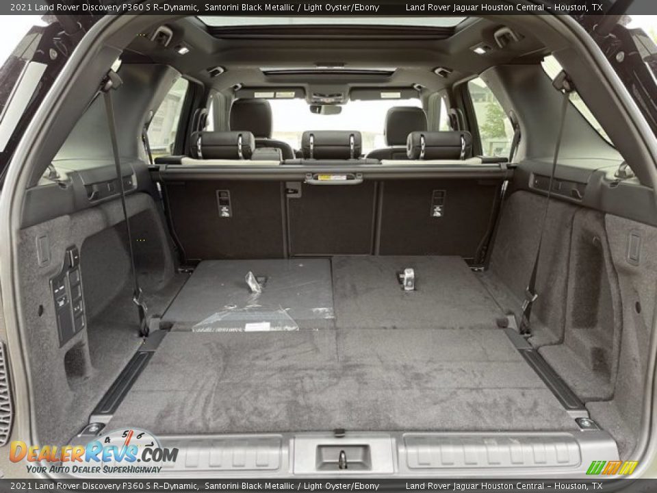 2021 Land Rover Discovery P360 S R-Dynamic Trunk Photo #24