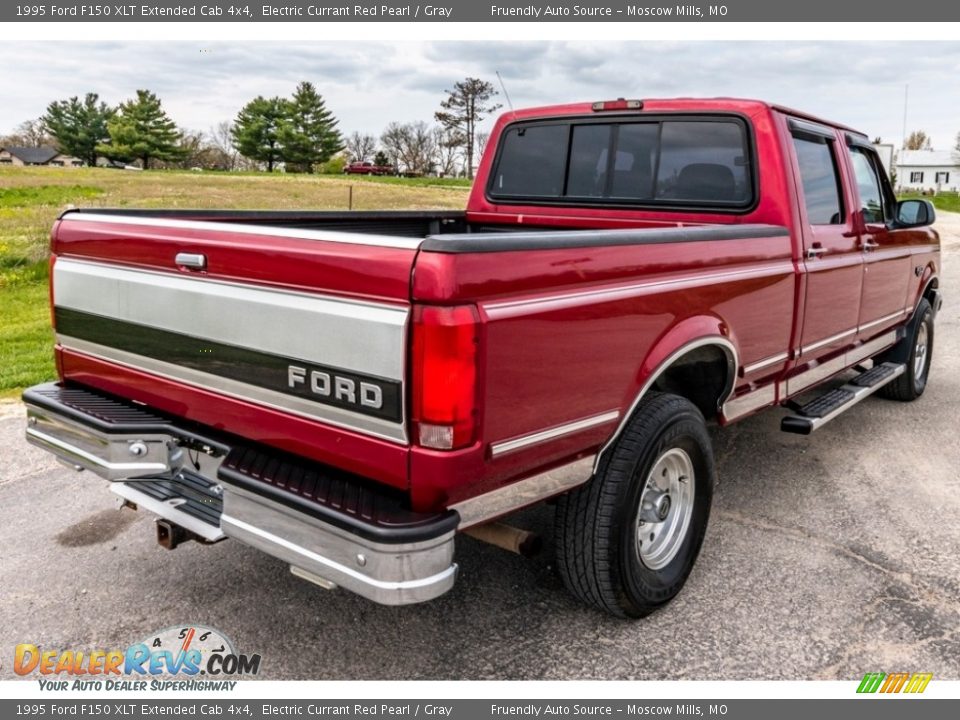 1995 Ford F150 XLT Extended Cab 4x4 Electric Currant Red Pearl / Gray Photo #4