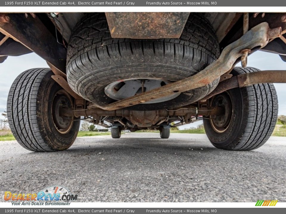Undercarriage of 1995 Ford F150 XLT Extended Cab 4x4 Photo #13
