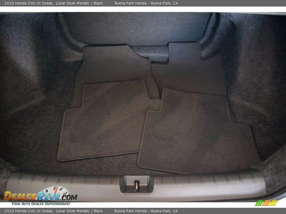 2019 Honda Civic LX Sedan Lunar Silver Metallic / Black Photo #20